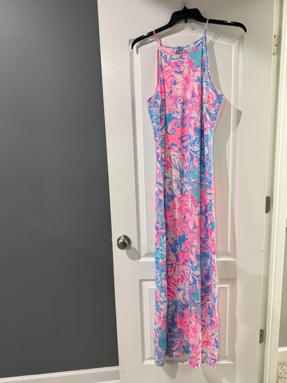 Sleeveless Tropical Print Maxi Dress in Pink & Blue - Picture 2 of 5
